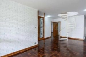 Casa com 300m², 3 dormitórios, 2 suítes, 2 vagas no bairro Três Figueiras em Porto Alegre - Foto 7