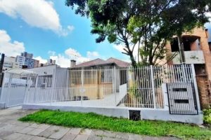 Casa com 260m², 5 dormitórios no bairro Petrópolis em Porto Alegre - Foto 28