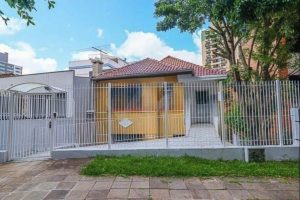 Casa com 260m², 5 dormitórios no bairro Petrópolis em Porto Alegre - Foto 29