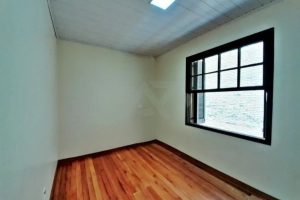 Casa com 260m², 5 dormitórios no bairro Petrópolis em Porto Alegre - Foto 5