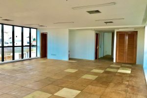 Sala Comercial à venda com 99m², 1 vaga no bairro São João em Porto Alegre - Foto 2