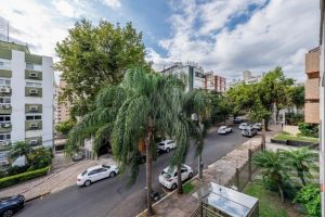 Apartamento à venda com 90m², 3 dormitórios, 1 suíte, 2 vagas no bairro Menino Deus em Porto Alegre - Foto 20