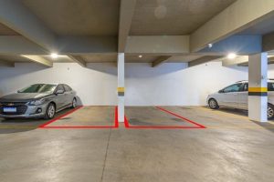 Apartamento à venda com 90m², 3 dormitórios, 1 suíte, 2 vagas no bairro Menino Deus em Porto Alegre - Foto 36