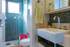 Apartamento à venda com 90m², 3 dormitórios, 1 suíte, 2 vagas no bairro Menino Deus em Porto Alegre - Foto 18