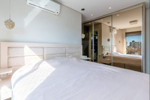 Apartamento à venda com 90m², 3 dormitórios, 1 suíte, 2 vagas no bairro Menino Deus em Porto Alegre - Foto 21