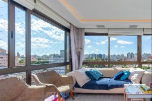 Apartamento à venda com 90m², 3 dormitórios, 1 suíte, 2 vagas no bairro Menino Deus em Porto Alegre - Foto 3