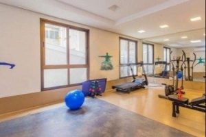 Apartamento à venda com 90m², 3 dormitórios, 1 suíte, 2 vagas no bairro Menino Deus em Porto Alegre - Foto 43