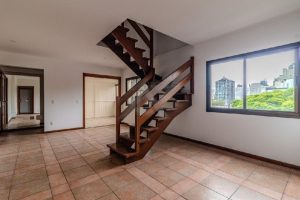 Cobertura com 246m², 3 dormitórios, 1 suíte, 2 vagas no bairro Mont Serrat em Porto Alegre - Foto 3