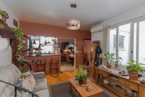 Cobertura à venda com 340m², 4 dormitórios, 2 suítes no bairro Farroupilha em Porto Alegre - Foto 2