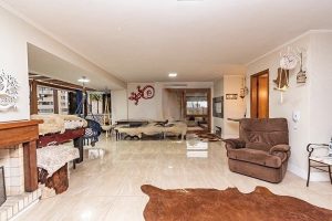 Cobertura à venda com 296m², 3 dormitórios, 1 suíte, 3 vagas no bairro Petrópolis em Porto Alegre - Foto 3