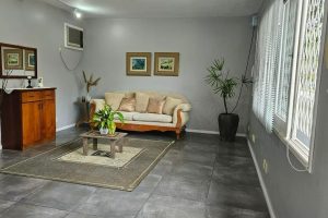 Casa com 227m², 3 dormitórios, 3 suítes, 2 vagas no bairro Três Figueiras em Porto Alegre - Foto 4