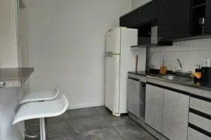 Casa com 227m², 3 dormitórios, 3 suítes, 2 vagas no bairro Três Figueiras em Porto Alegre - Foto 5