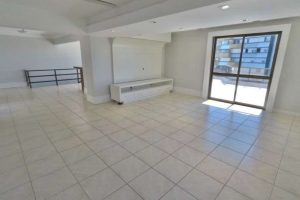 Cobertura à venda com 310m², 3 dormitórios, 1 suíte, 3 vagas no bairro Santa Tereza em Porto Alegre - Foto 4