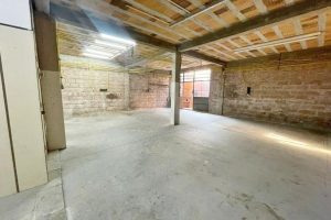 Pavilhão com 480m² no bairro Santa Maria Goretti em Porto Alegre - Foto 12