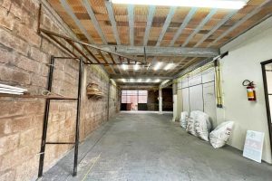 Pavilhão com 480m² no bairro Santa Maria Goretti em Porto Alegre - Foto 13