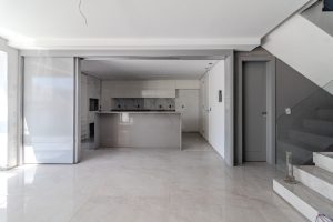 Casa à venda com 387m², 3 dormitórios, 2 suítes, 3 vagas no bairro Três Figueiras em Porto Alegre - Foto 11