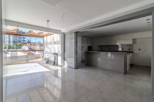 Casa à venda com 387m², 3 dormitórios, 2 suítes, 3 vagas no bairro Três Figueiras em Porto Alegre - Foto 12