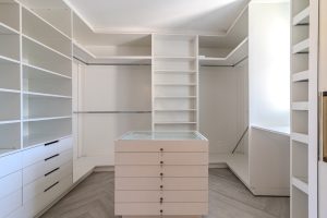 Casa à venda com 387m², 3 dormitórios, 2 suítes, 3 vagas no bairro Três Figueiras em Porto Alegre - Foto 27