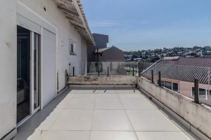 Casa à venda com 387m², 3 dormitórios, 2 suítes, 3 vagas no bairro Três Figueiras em Porto Alegre - Foto 37
