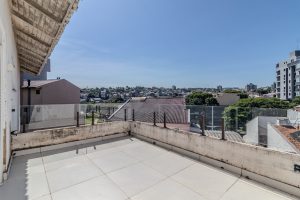 Casa à venda com 387m², 3 dormitórios, 2 suítes, 3 vagas no bairro Três Figueiras em Porto Alegre - Foto 38