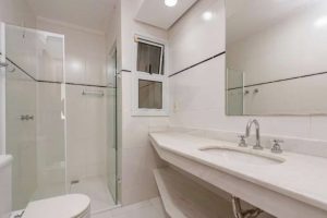 Casa com 360m², 4 dormitórios, 4 suítes, 4 vagas no bairro Cristal em Porto Alegre - Foto 9