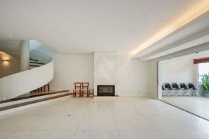 Casa com 360m², 4 dormitórios, 4 suítes, 4 vagas no bairro Cristal em Porto Alegre - Foto 3