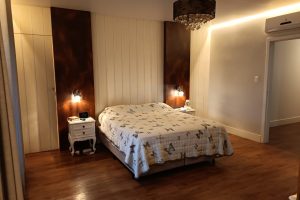 Casa com 389m², 3 dormitórios, 1 suíte, 5 vagas no bairro Higienópolis em Porto Alegre - Foto 15