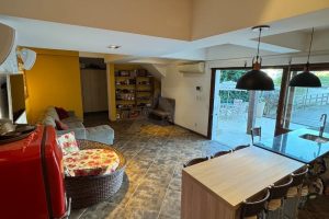 Casa com 389m², 3 dormitórios, 1 suíte, 5 vagas no bairro Higienópolis em Porto Alegre - Foto 11