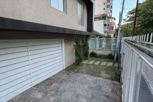 Casa com 389m², 3 dormitórios, 1 suíte, 5 vagas no bairro Higienópolis em Porto Alegre - Foto 21