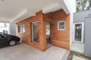 Casa em Condomínio com 300m², 3 dormitórios, 3 suítes, 2 vagas no bairro Pedra Redonda em Porto Alegre - Foto 2