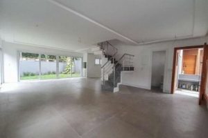 Casa em Condomínio com 300m², 3 dormitórios, 3 suítes, 2 vagas no bairro Pedra Redonda em Porto Alegre - Foto 4