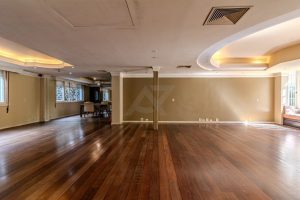 Casa com 720m², 6 dormitórios, 5 suítes, 5 vagas no bairro Três Figueiras em Porto Alegre - Foto 9