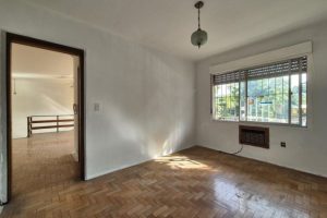 Casa com 212m², 3 dormitórios, 1 suíte, 3 vagas no bairro Chácara das Pedras em Porto Alegre - Foto 28