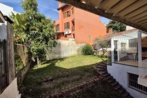 Casa com 212m², 3 dormitórios, 1 suíte, 3 vagas no bairro Chácara das Pedras em Porto Alegre - Foto 23