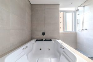 Cobertura à venda com 206m², 3 dormitórios, 2 suítes, 2 vagas no bairro Menino Deus em Porto Alegre - Foto 26