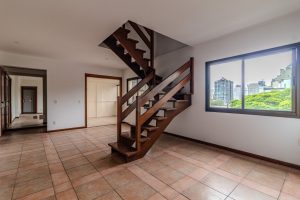 Cobertura à venda com 245m², 3 dormitórios, 1 suíte, 2 vagas no bairro Mont Serrat em Porto Alegre - Foto 3