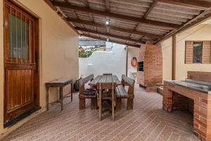 Casa com 200m², 3 dormitórios, 1 suíte, 3 vagas no bairro Auxiliadora em Porto Alegre - Foto 38