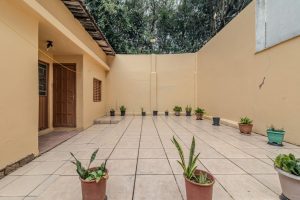 Casa com 200m², 3 dormitórios, 1 suíte, 3 vagas no bairro Auxiliadora em Porto Alegre - Foto 40