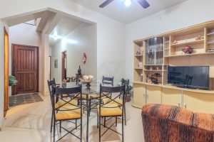 Casa com 200m², 3 dormitórios, 1 suíte, 3 vagas no bairro Auxiliadora em Porto Alegre - Foto 9