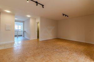 Apartamento à venda com 120m², 3 dormitórios, 1 suíte, 2 vagas no bairro Petrópolis em Porto Alegre - Foto 4