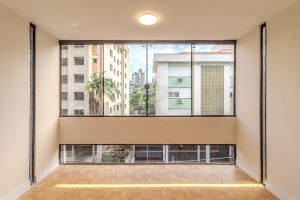 Apartamento à venda com 120m², 3 dormitórios, 1 suíte, 2 vagas no bairro Petrópolis em Porto Alegre - Foto 5