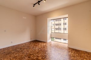 Apartamento à venda com 120m², 3 dormitórios, 1 suíte, 2 vagas no bairro Petrópolis em Porto Alegre - Foto 20