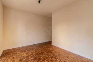 Apartamento à venda com 120m², 3 dormitórios, 1 suíte, 2 vagas no bairro Petrópolis em Porto Alegre - Foto 23