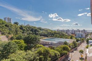 Cobertura com 302m², 4 dormitórios, 1 suíte, 3 vagas no bairro Menino Deus em Porto Alegre - Foto 8