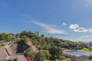 Cobertura com 302m², 4 dormitórios, 1 suíte, 3 vagas no bairro Menino Deus em Porto Alegre - Foto 7