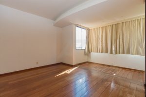 Cobertura com 302m², 4 dormitórios, 1 suíte, 3 vagas no bairro Menino Deus em Porto Alegre - Foto 2