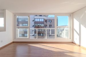 Apartamento à venda com 67m², 2 dormitórios, 1 suíte, 2 vagas no bairro Jardim Botânico em Porto Alegre - Foto 4