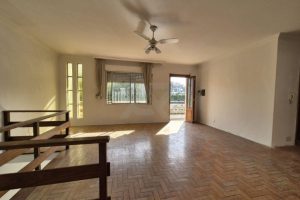 Casa com 212m², 3 dormitórios, 1 suíte, 3 vagas no bairro Chácara das Pedras em Porto Alegre - Foto 32