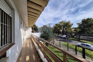 Casa com 212m², 3 dormitórios, 1 suíte, 3 vagas no bairro Chácara das Pedras em Porto Alegre - Foto 34