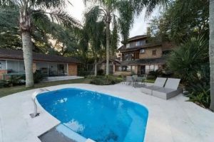 Casa com 600m², 4 dormitórios, 2 suítes, 10 vagas no bairro Pedra Redonda em Porto Alegre - Foto 23